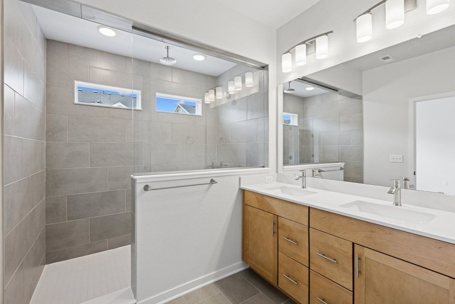 Owner's Bath Owner's Bath