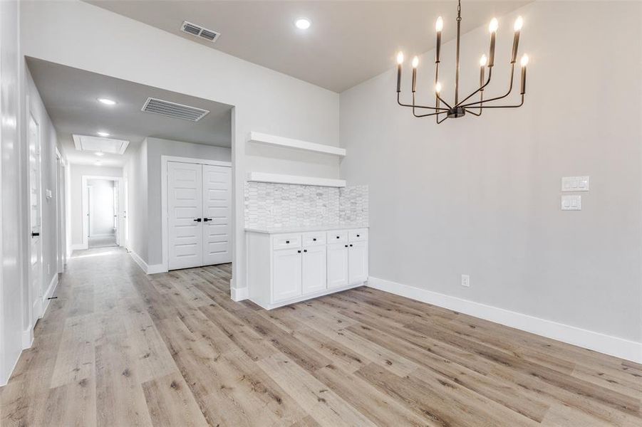Spacious, unfurnished interior of a new home in , Dallas (Image 16).