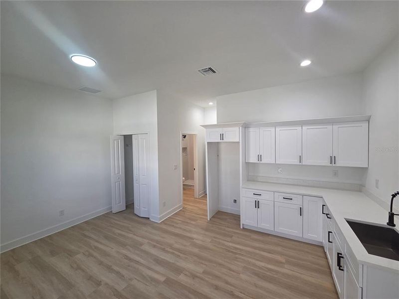 Image 21 of a home in .