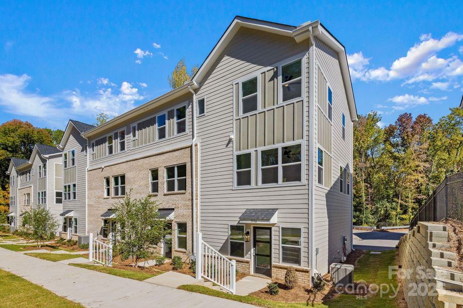 Image 31 of a home in . Image 31 of a home in .