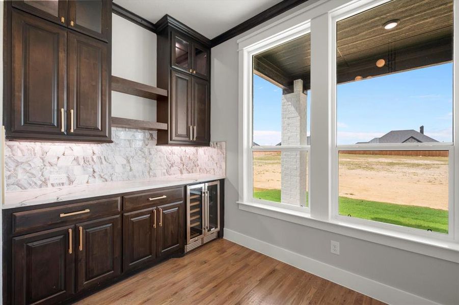 Furnished interior view inside a new home in , Waxahachie (Image 31).