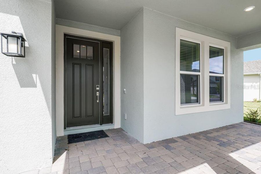 Image 16 of a home in Ardisia Park.