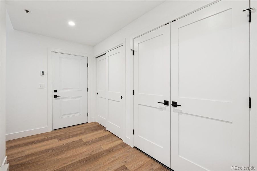 Spacious, unfurnished interior of a new home in , Fraser (Image 23).