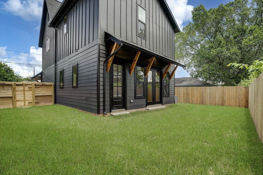 Exterior details and patio area of a home in , Houston (Image 3).