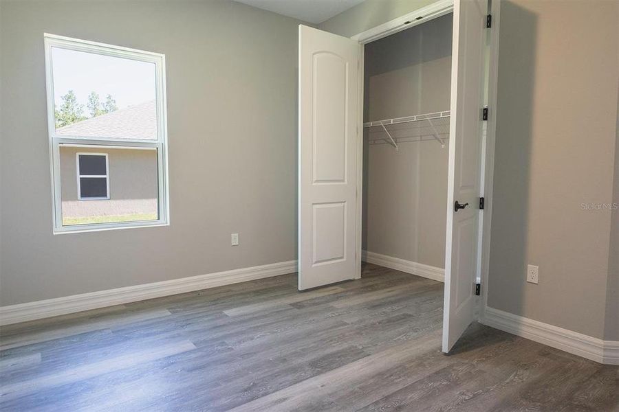 Spacious, unfurnished interior of a new home in , Ocala (Image 27).
