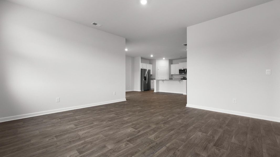 Spacious, unfurnished interior of a new home in Hillcrest, Ravenel (Image 30).