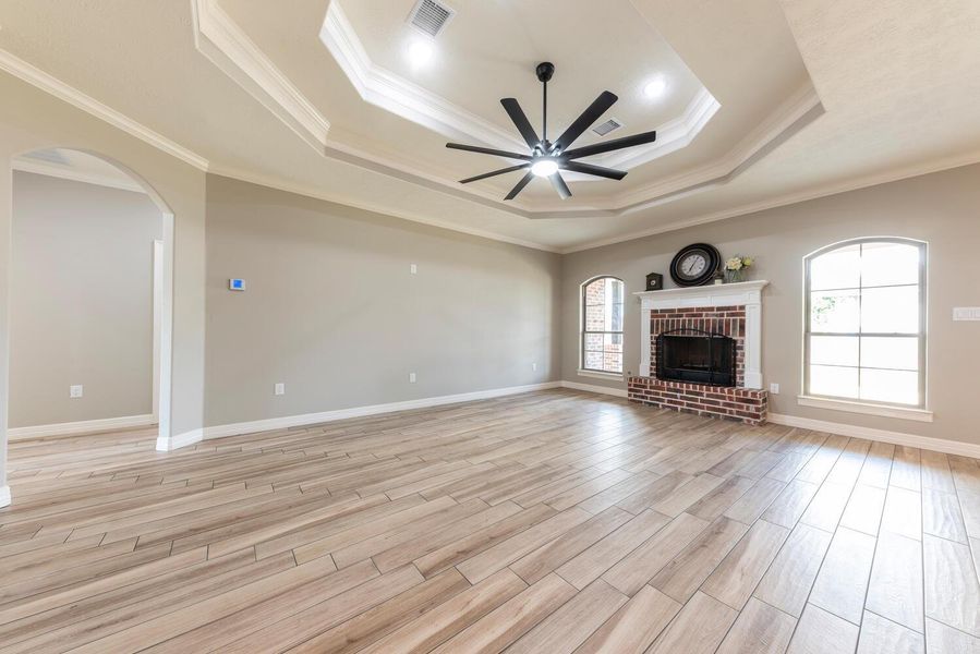 Spacious, unfurnished interior of a new home in , Beaumont (Image 35).