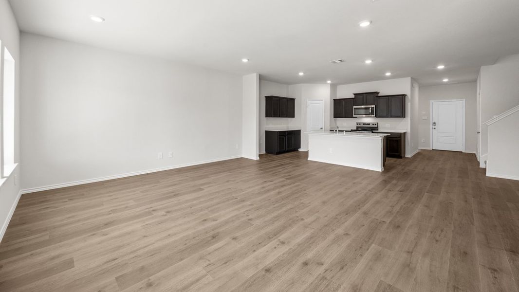 Spacious, unfurnished interior of a new home in Crane Crossing, Crandall (Image 15).