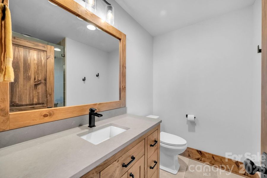 Furnished interior view inside a new home in , Banner Elk (Image 25).