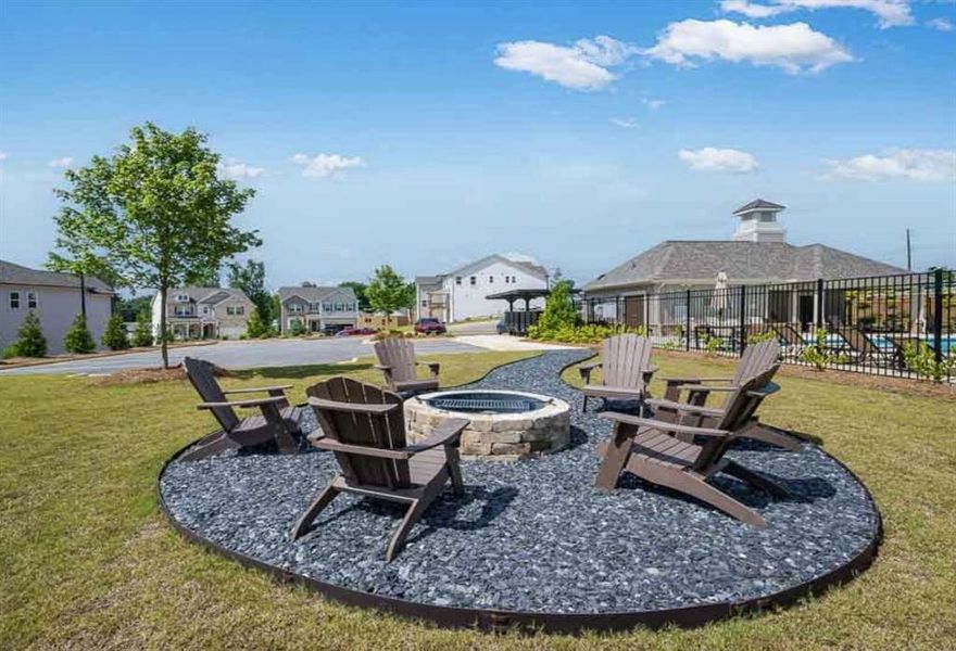 Community amenities in Falls Creek, Flowery Branch (Image 8).