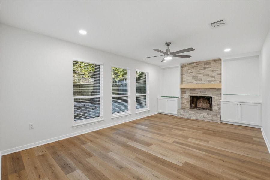 Spacious, unfurnished interior of a new home in , Kingwood (Image 14).