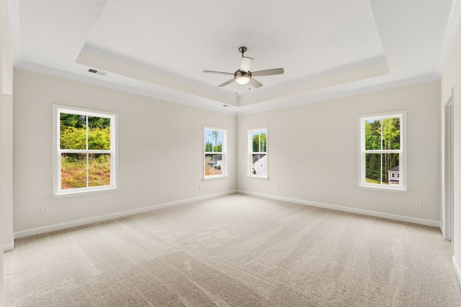 Spacious, unfurnished interior of a new home in Windsor Forest, Anderson (Image 22).