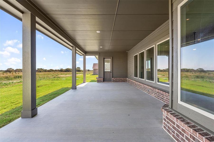 Exterior details and patio area of a home in Rocky Top, Krum (Image 2). Exterior details and patio area of a home in Rocky Top, Krum (Image 2).