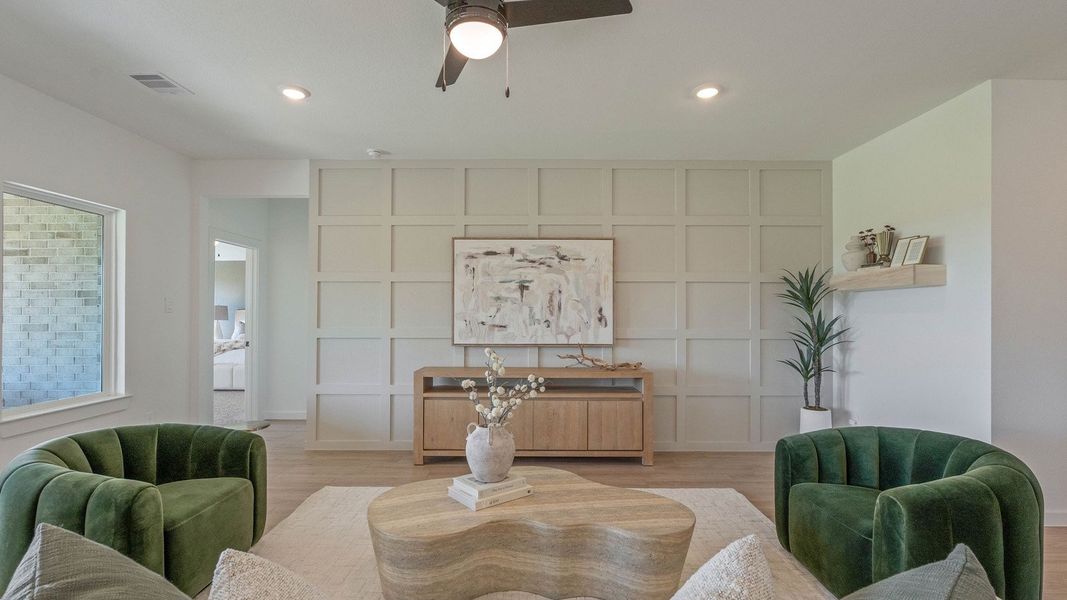 Representative furnished interior of a home built from the E60B by D.R. Horton in Riverside Estates, Baytown (Image 13).