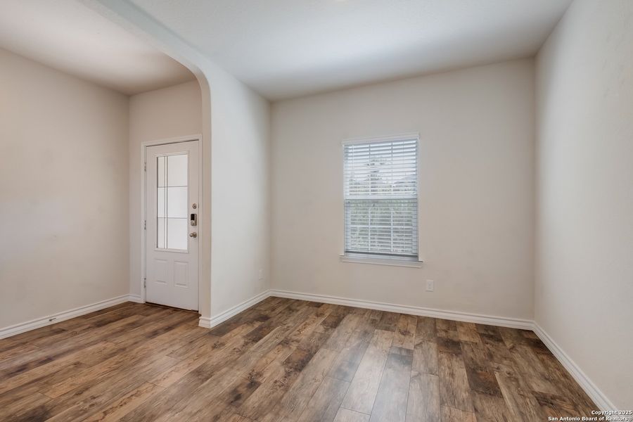 Spacious, unfurnished interior of a new home in Laurel Vistas, San Antonio (Image 34). Spacious, unfurnished interior of a new home in Laurel Vistas, San Antonio (Image 34).