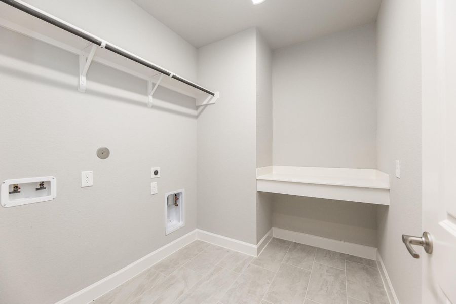 Spacious, unfurnished interior of a new home in Dunham Pointe - Enclave Collection, Cypress (Image 41).