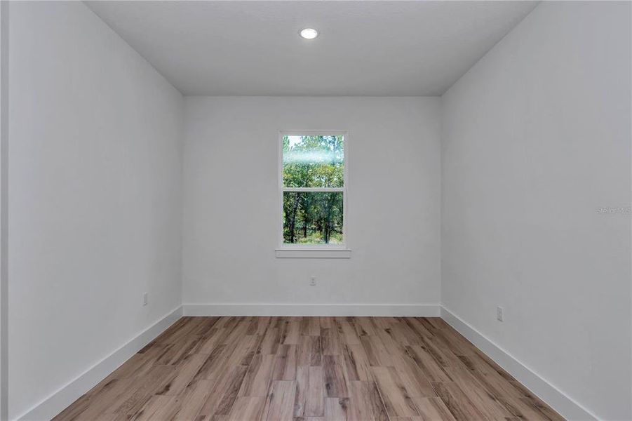Spacious, unfurnished interior of a new home in , Dunnellon (Image 39). Spacious, unfurnished interior of a new home in , Dunnellon (Image 39).