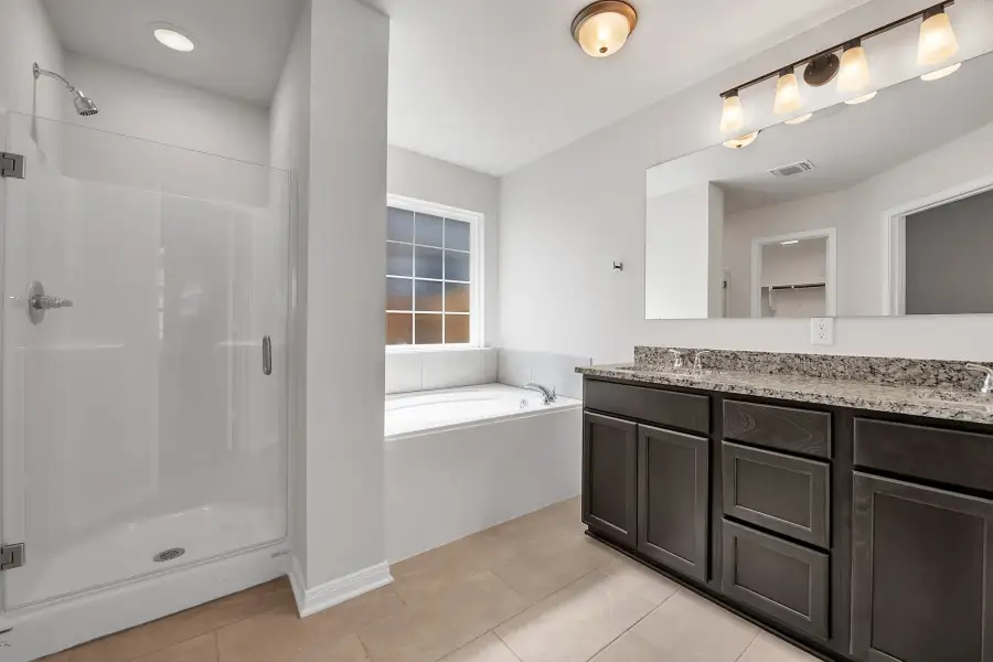 Furnished interior view inside a new home in Arrowhead Farms, Caldwell (Image 5).