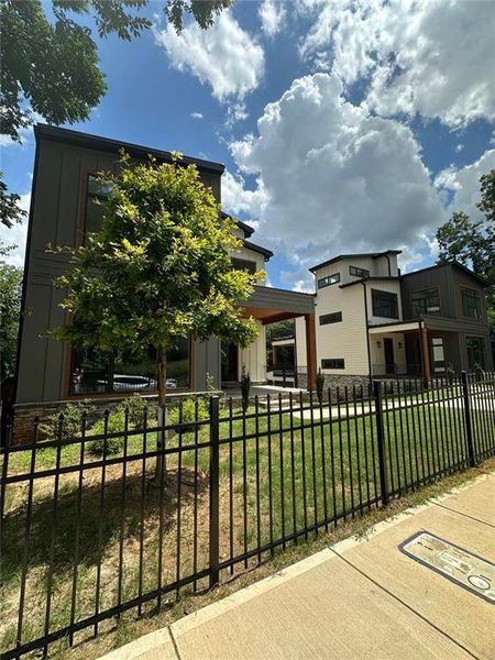 Community amenities in , Atlanta (Image 50).