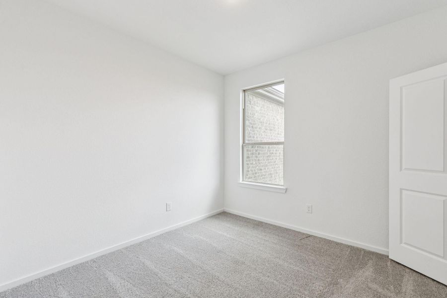 Spacious, unfurnished interior of a new home in River Ranch, Dayton (Image 19).