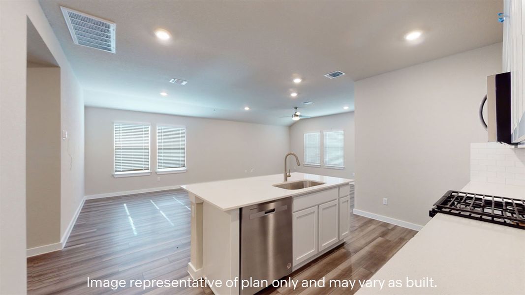 Furnished interior view inside a new home in Saratoga Crossing, Corpus Christi (Image 3).
