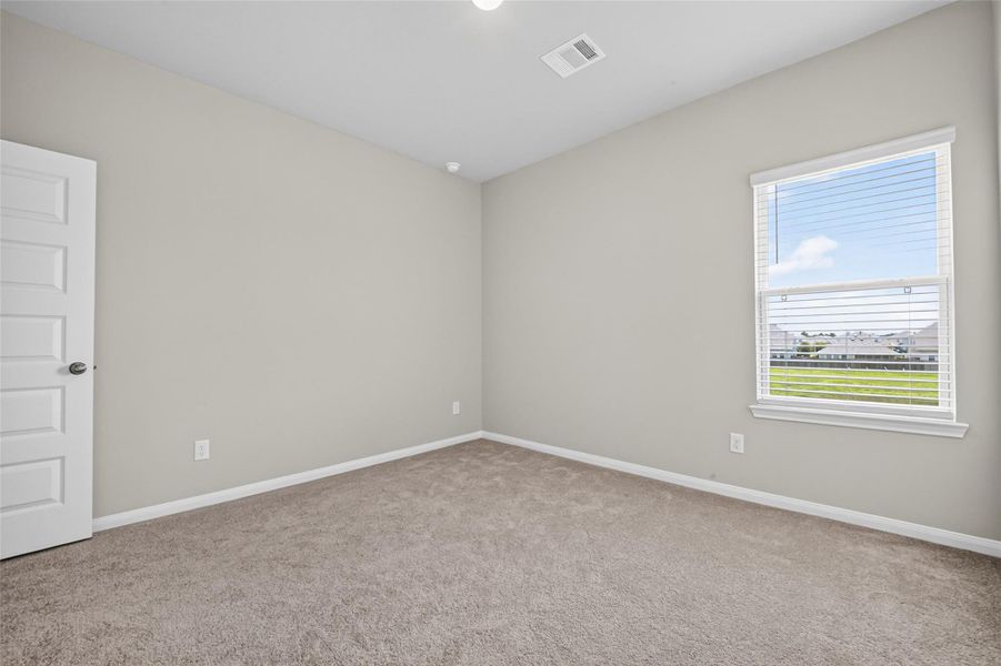 Spacious, unfurnished interior of a new home in Charleston Heights, Rosharon (Image 33).