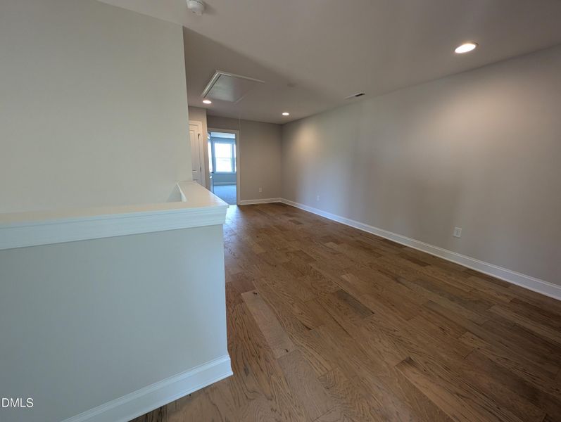 PXL_20251120_143041583 PXL_20251120_143041583