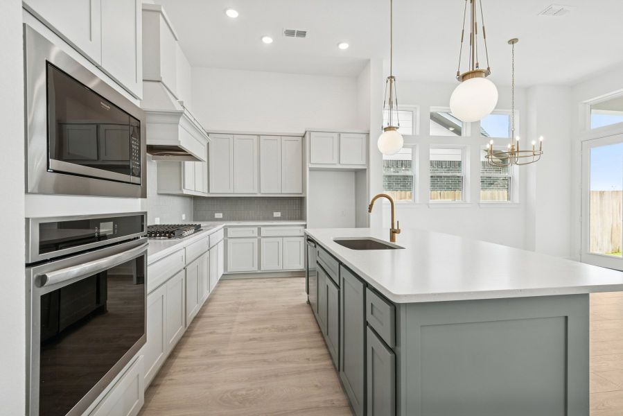 The Carolcrest - Kitchen The Carolcrest - Kitchen