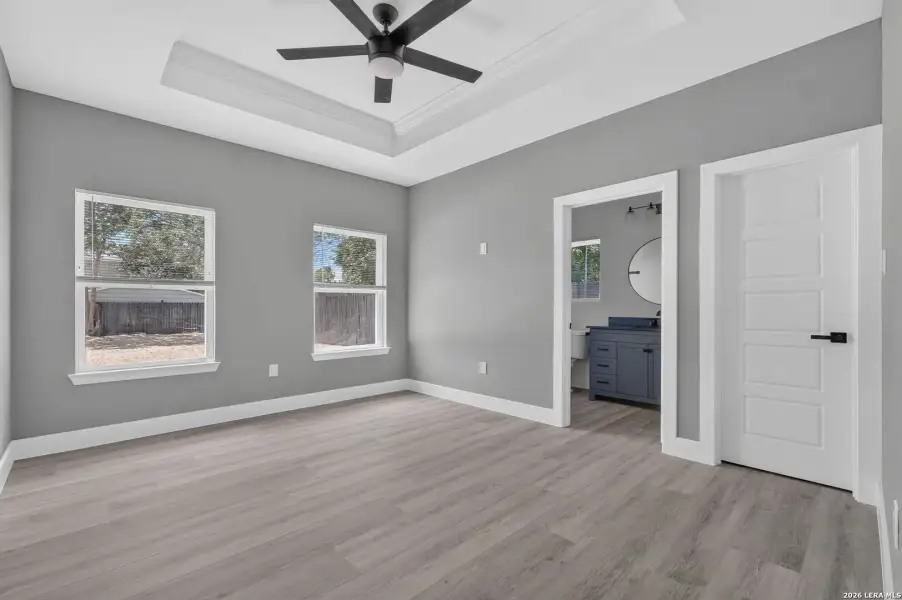 Spacious, unfurnished interior of a new home in , San Antonio (Image 20).