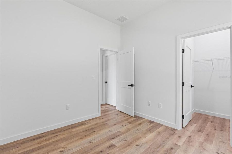 Image 40 of a home in .