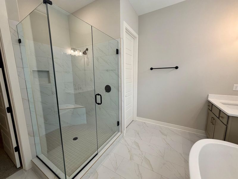 Furnished interior view inside a new home in Lockwood, Collierville (Image 11).