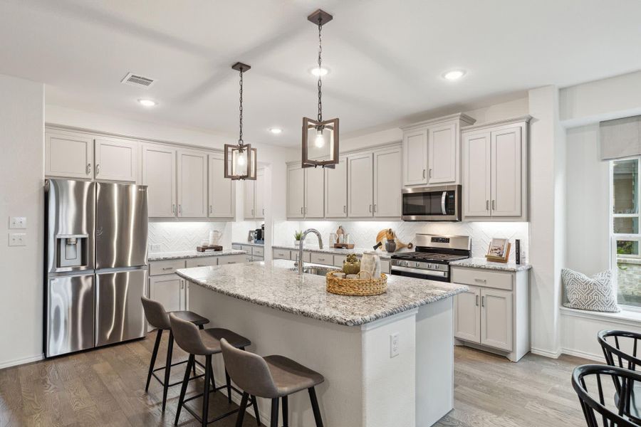 Kitchen | Concept 3106 at Redden Farms - Classic Series in Midlothian, TX by Landsea Homes