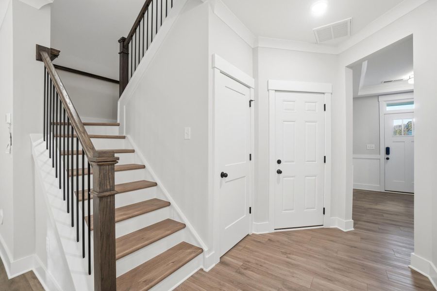 Spacious, unfurnished interior of a new home in Blythe Mill Townhomes, Waxhaw (Image 20). Spacious, unfurnished interior of a new home in Blythe Mill Townhomes, Waxhaw (Image 20).