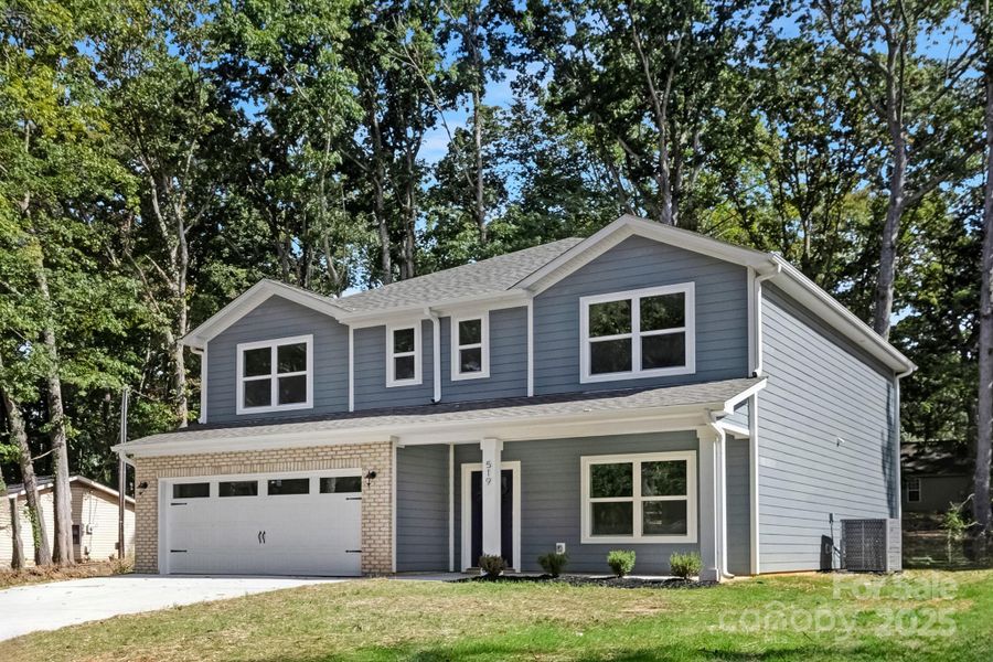 Image 33 of a home in .