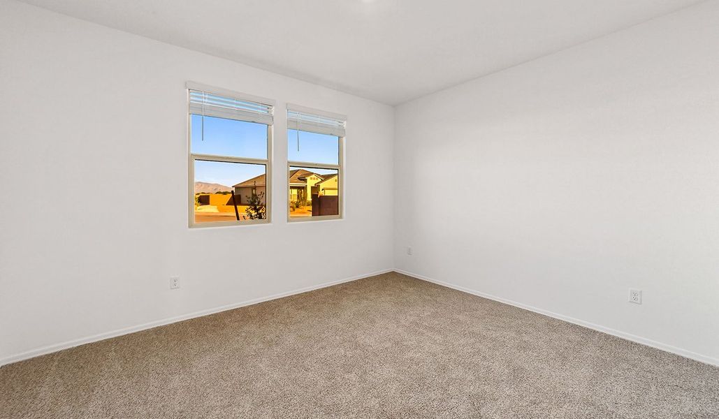 Spacious, unfurnished interior of a new home in Entrada Del Toro at Rancho Sahuarita, Sahuarita (Image 27).