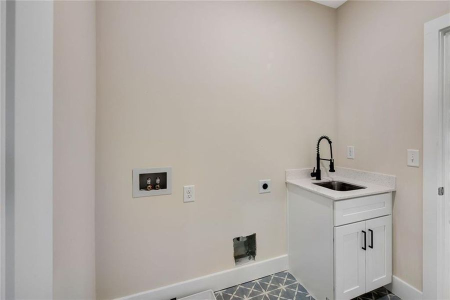 Close-up of interior finishes inside a home in , Villa Rica (Image 20).