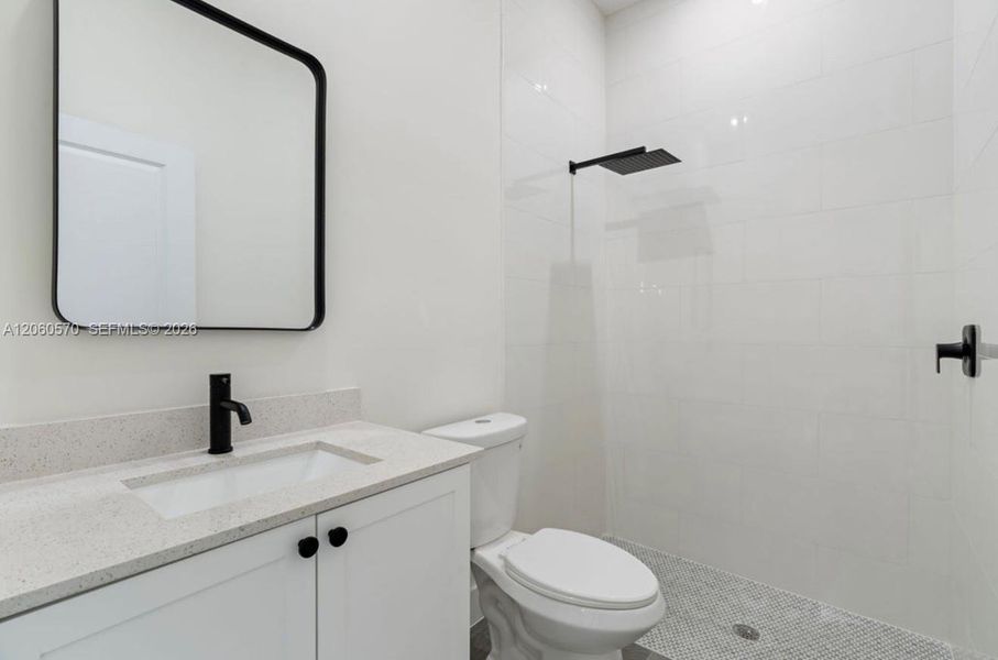 Furnished interior view inside a new home in , Lehigh Acres (Image 7).