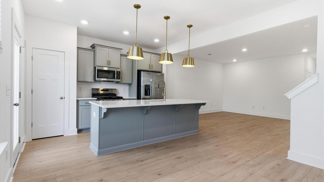 A bright breakfast area designed for casual dining and easy morning routines at the Silo Ridge community