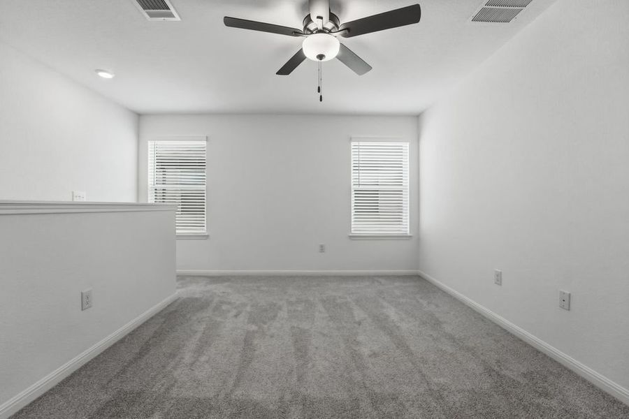 Spacious, unfurnished interior of a new home in Longview, Del Valle (Image 19).