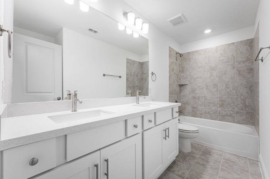 Representative furnished interior of a home built from the Maestro by Taylor Morrison in South Oak 40s, Oak Point (Image 8).