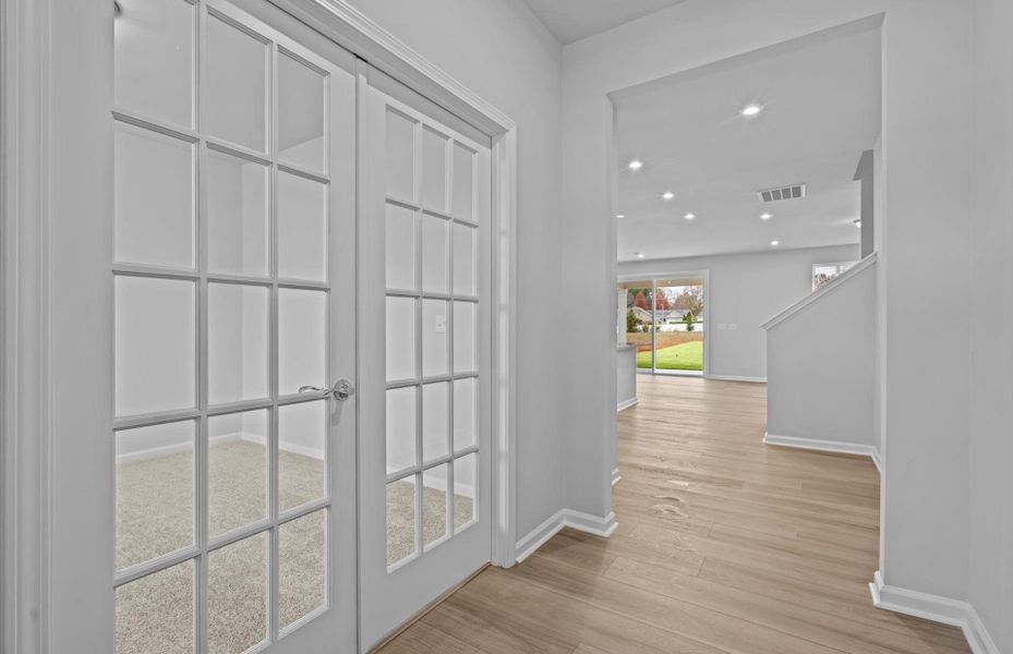 Spacious, unfurnished interior of a new home in Fox Hollow, Spartanburg (Image 17). Spacious, unfurnished interior of a new home in Fox Hollow, Spartanburg (Image 17).