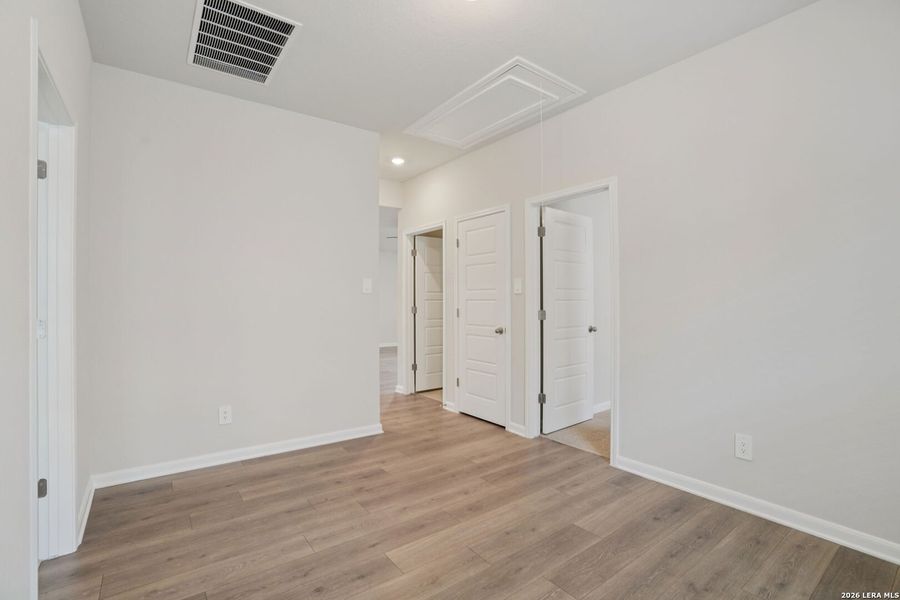 Spacious, unfurnished interior of a new home in Sagebrooke - Premier Series, San Antonio (Image 26). Spacious, unfurnished interior of a new home in Sagebrooke - Premier Series, San Antonio (Image 26).