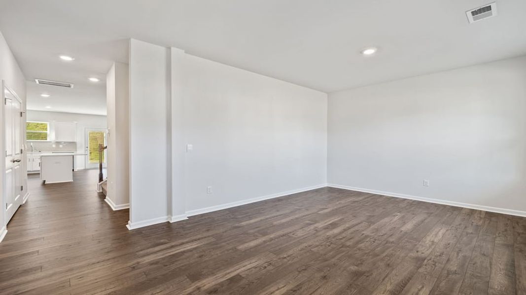 Spacious, unfurnished interior of a new home in Baxter Village, Boiling Springs (Image 16).