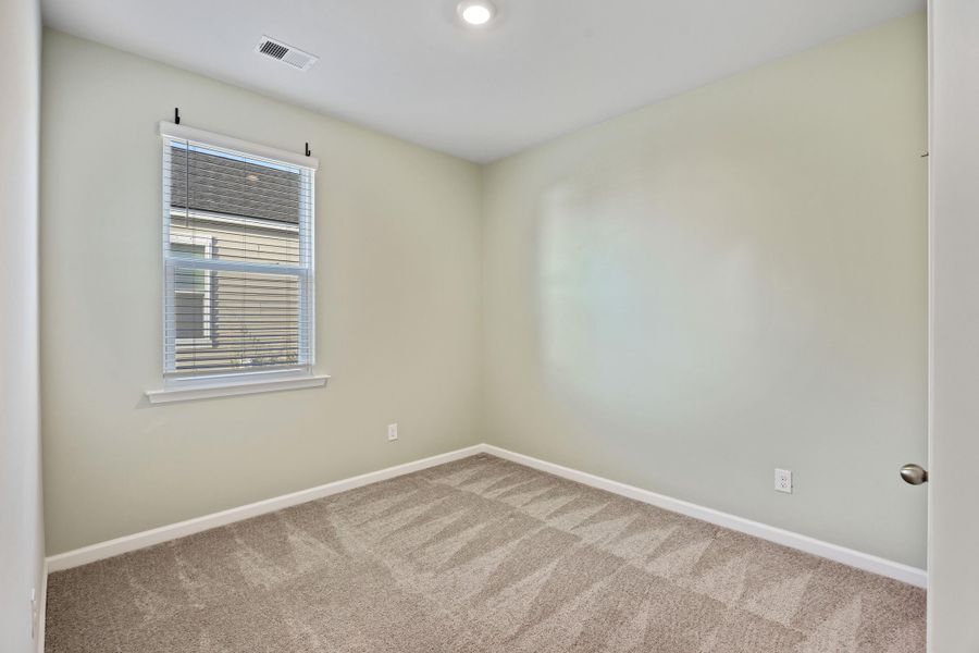 Spacious, unfurnished interior of a new home in , Ladson (Image 20).