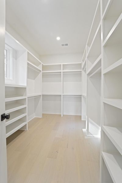 Spacious, unfurnished interior of a new home in , Charleston (Image 42).