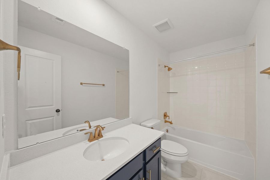 Note: Sample product photo. Actual exterior and interior selections may vary by homesite. Photo may be virtually staged Note: Sample product photo. Actual exterior and interior selections may vary by homesite. Photo may be virtually staged