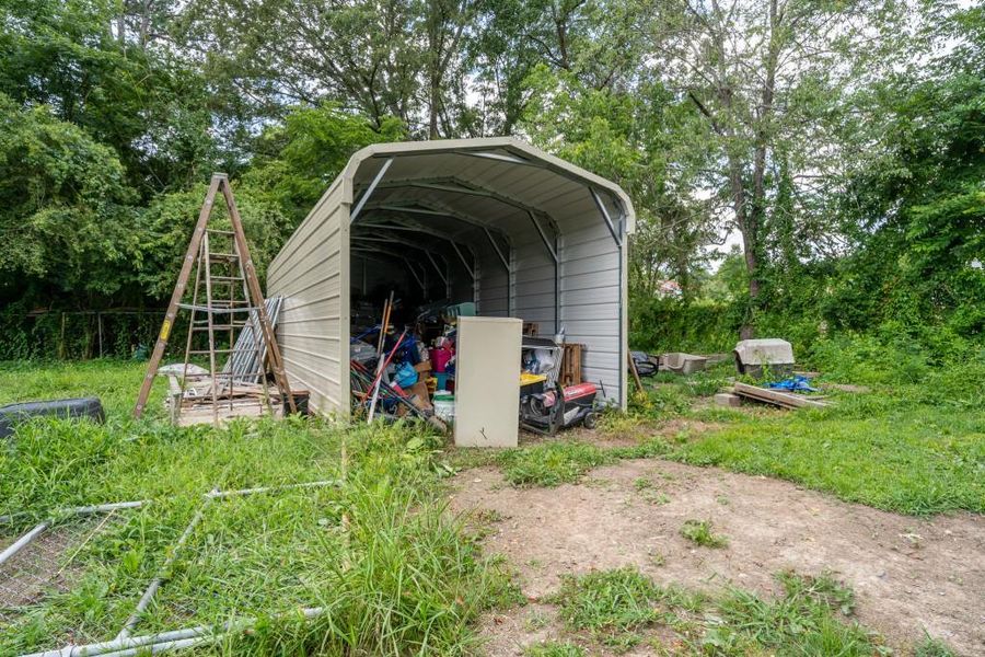 Image 24 of a home in . Image 24 of a home in .