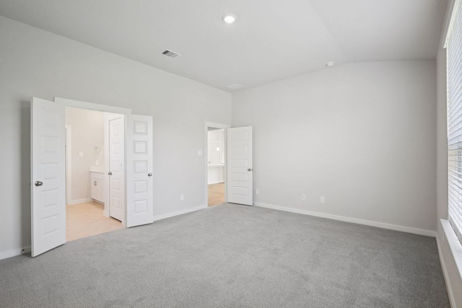 Spacious, unfurnished interior of a new home in Landing Meadows - Premier Series, New Caney (Image 40). Spacious, unfurnished interior of a new home in Landing Meadows - Premier Series, New Caney (Image 40).