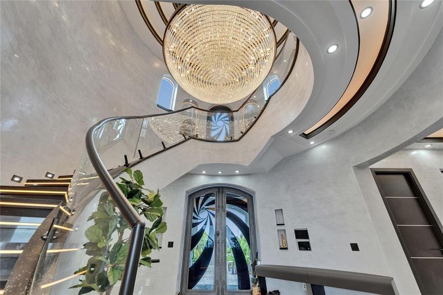 Furnished interior view inside a new home in , Apollo Beach (Image 52).