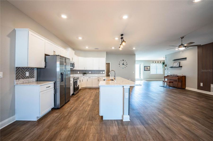 Furnished interior view inside a new home in , Lakeland (Image 4).
